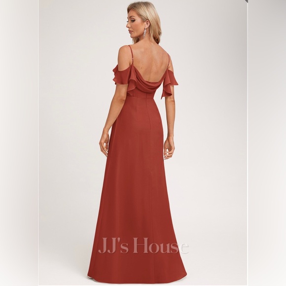 Elegant rust colored dress - Picture 4 of 5